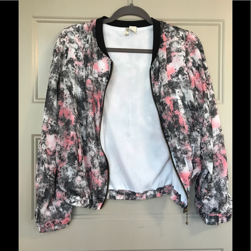 Bomber jacket - Picture 2 of 3